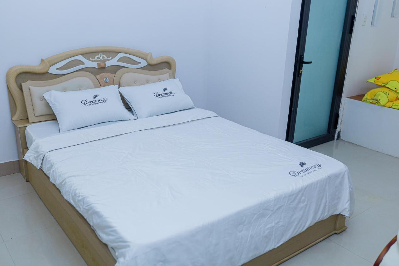 Gio Homestay - Pleiku Exteriör bild