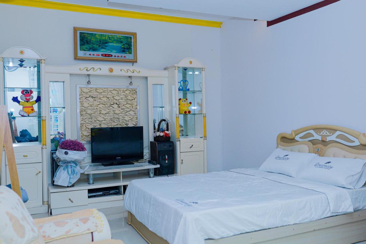 Gio Homestay - Pleiku Exteriör bild