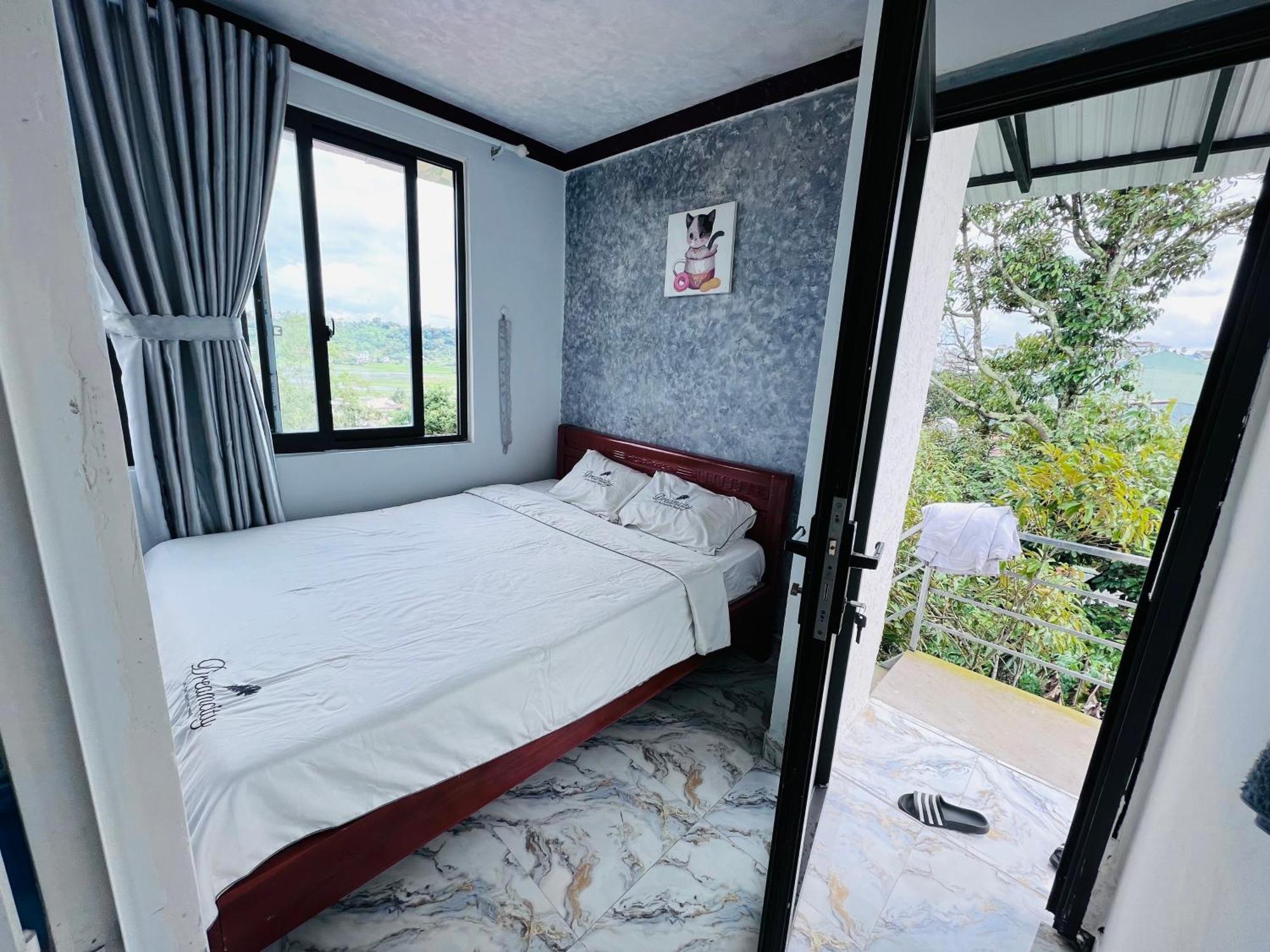 Gio Homestay - Pleiku Exteriör bild