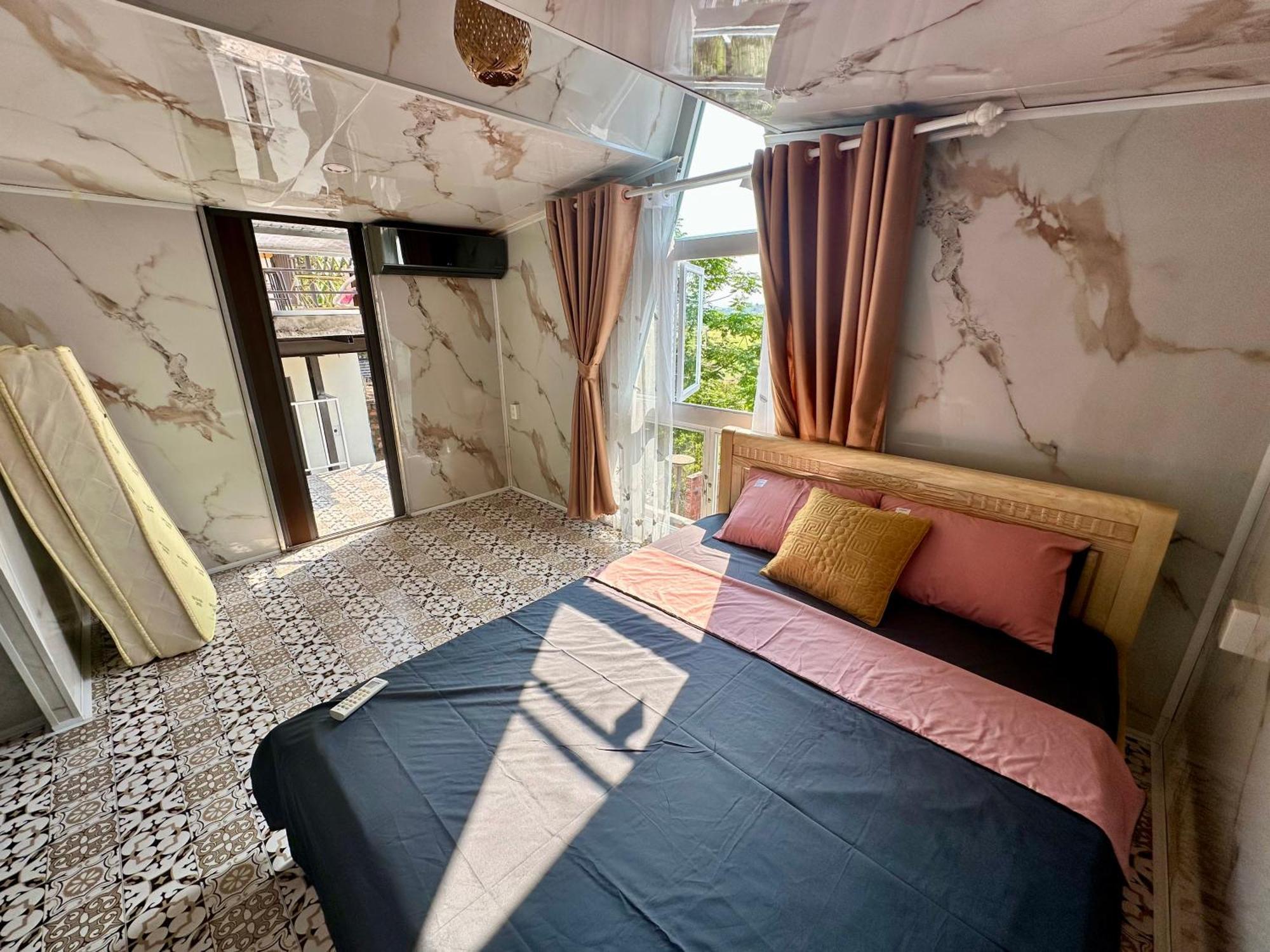 Gio Homestay - Pleiku Exteriör bild