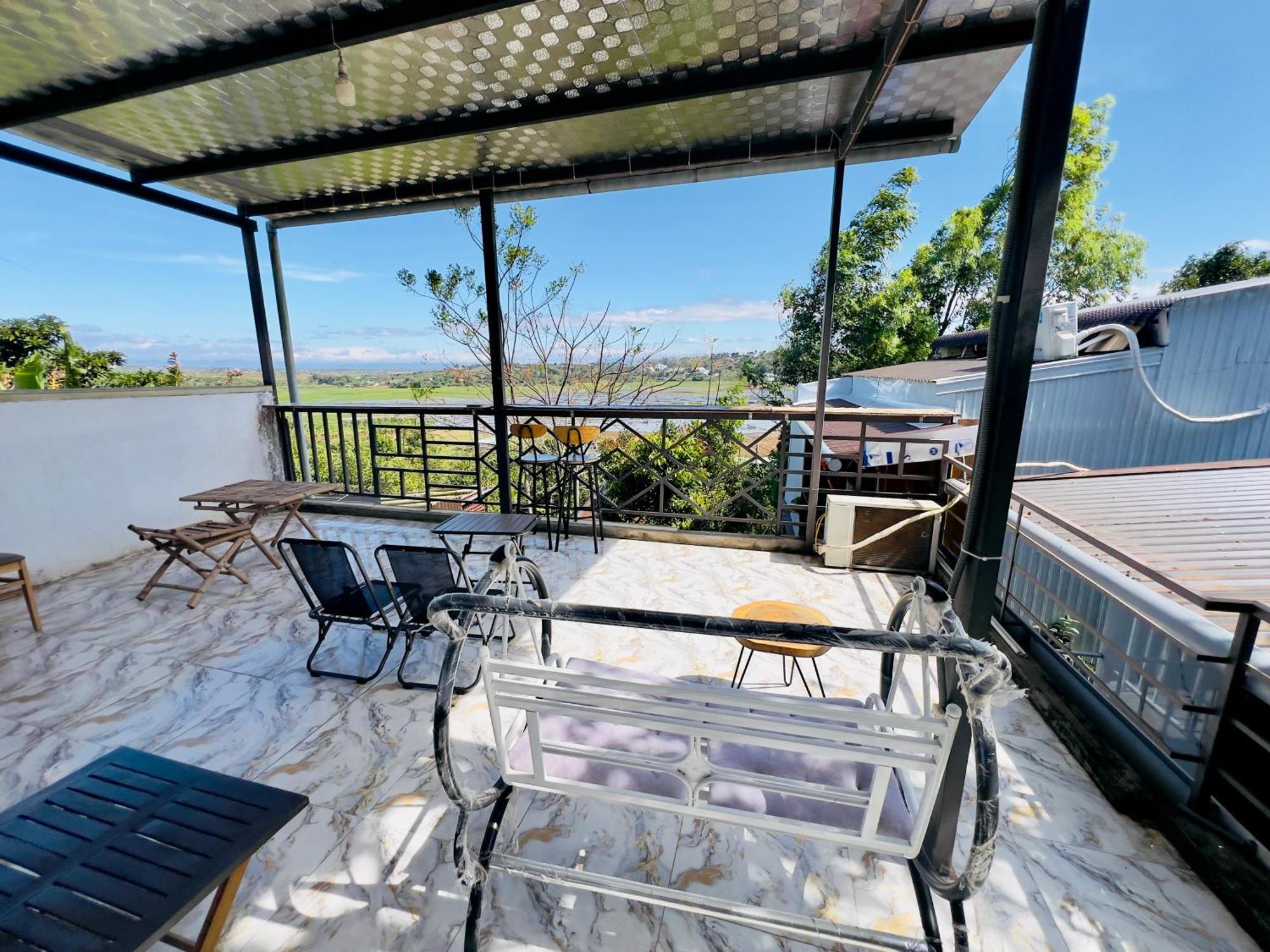 Gio Homestay - Pleiku Exteriör bild